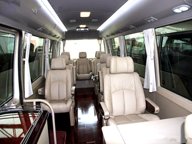 呼倫貝爾租車19座車